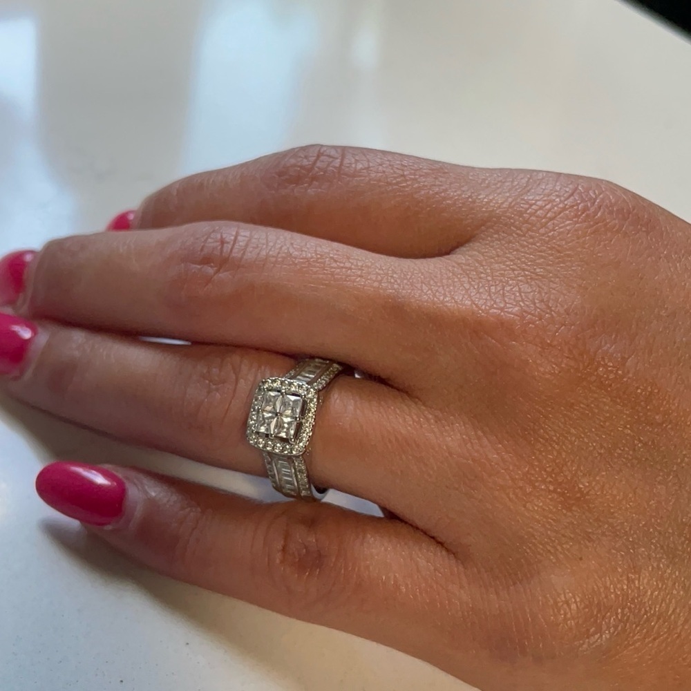 Elegant Silver Ring with Sparkling Accents#6 fashion jewelry - Picture 2 of 3